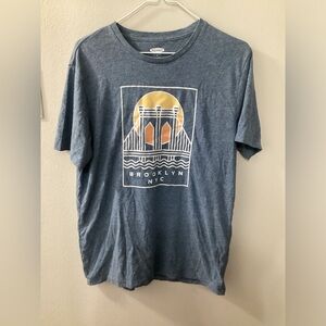 Men’s Old Navy Medium Lite Blue Brooklyn NYC Graphic Tee